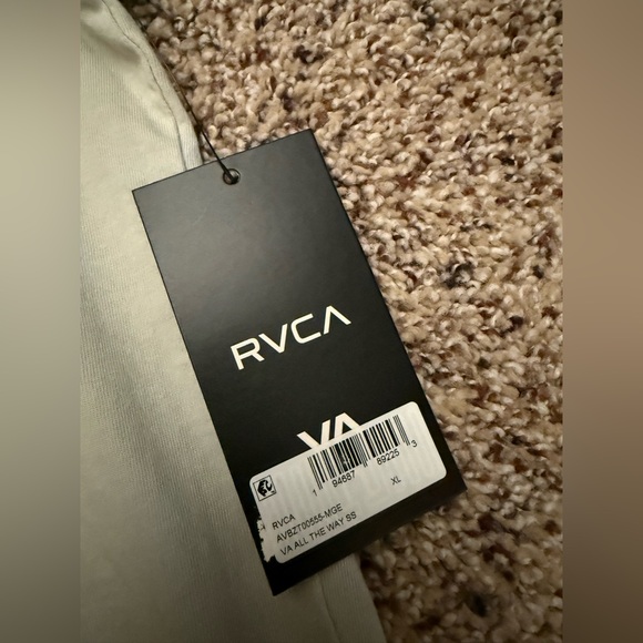 RVCA Boys Shirt NWT - Picture 3 of 4